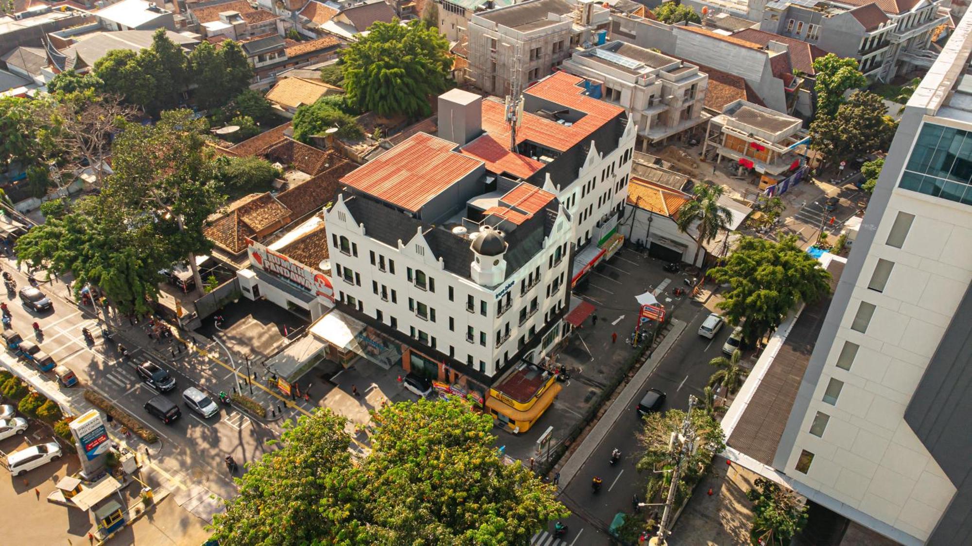 True Blue Hotel Menteng Jakarta Exterior foto