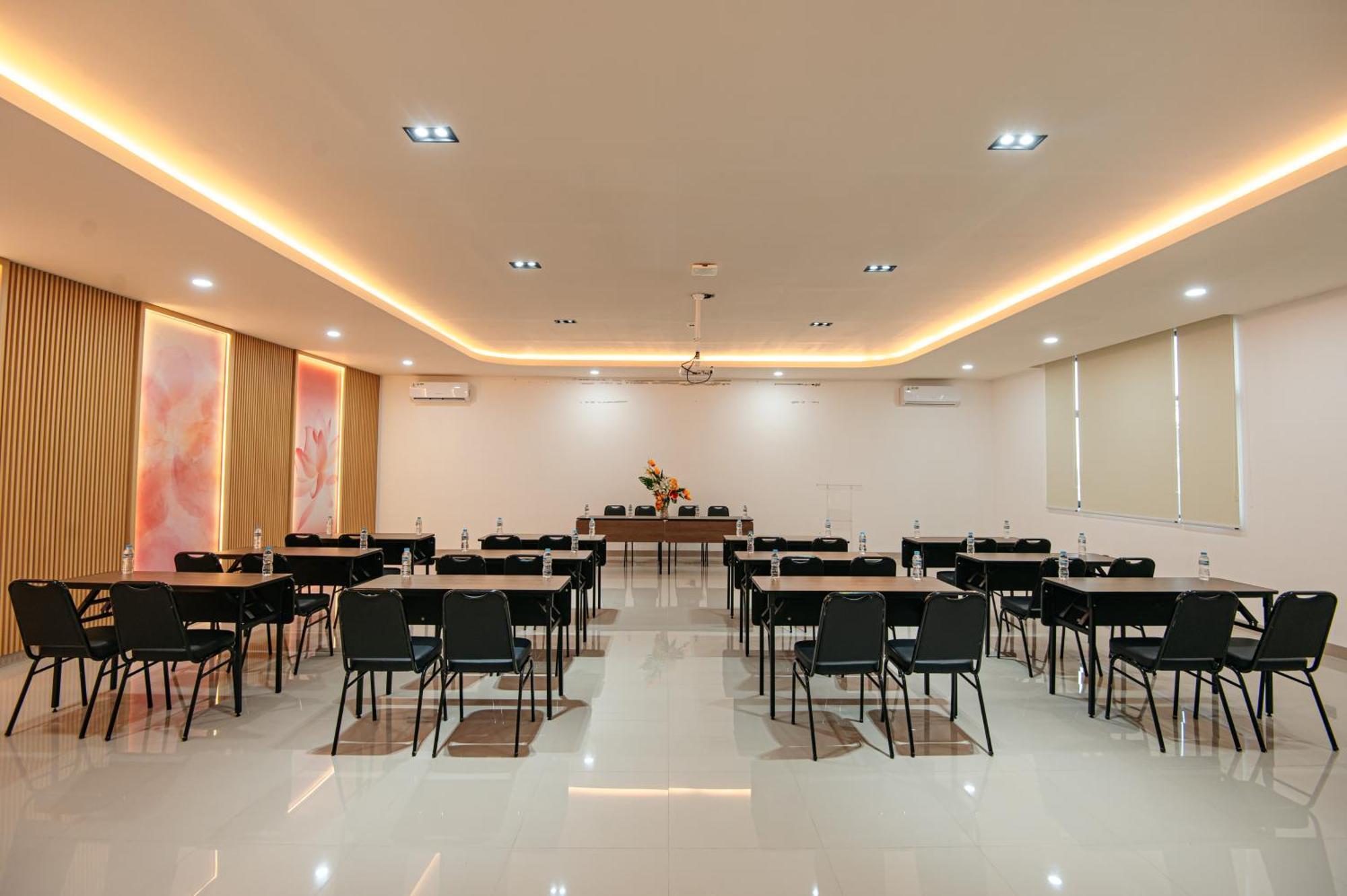 True Blue Hotel Menteng Jakarta Exterior foto