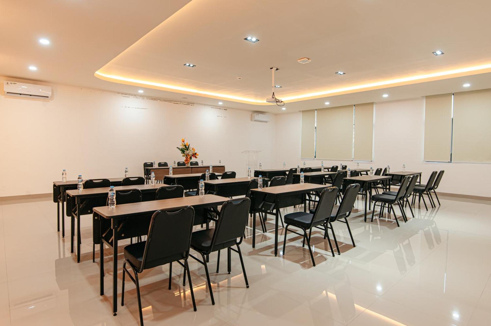 True Blue Hotel Menteng Jakarta Exterior foto