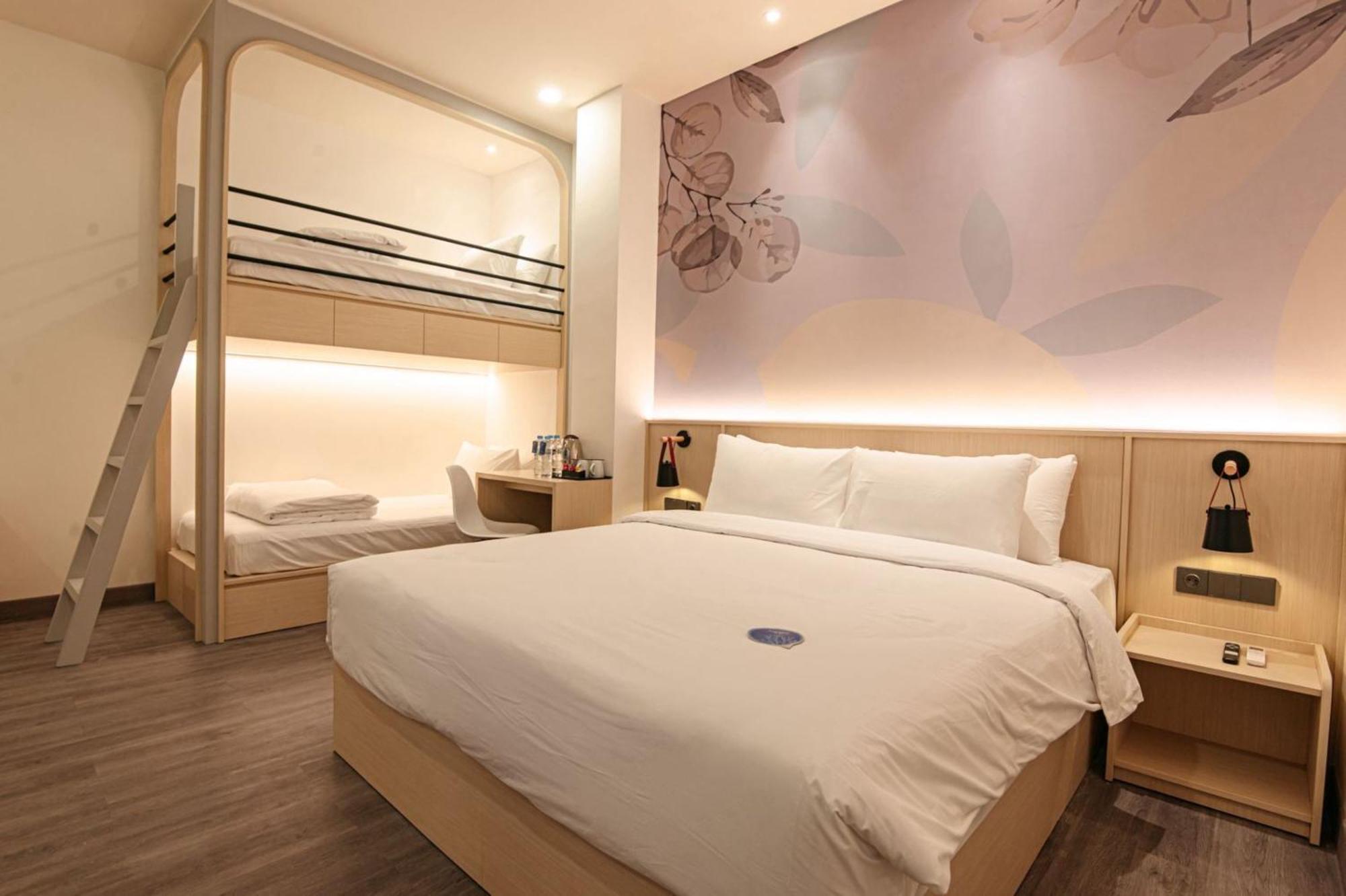 True Blue Hotel Menteng Jakarta Exterior foto